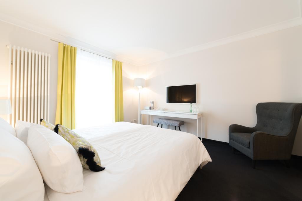 Hotel Villa Seeschau - Adults Only Meersburg Room photo